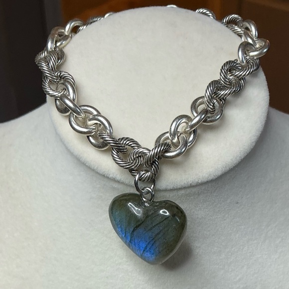 Antique Silver Bracelet with Super Flashy Labradorite Heart Charm - Picture 4 of 5